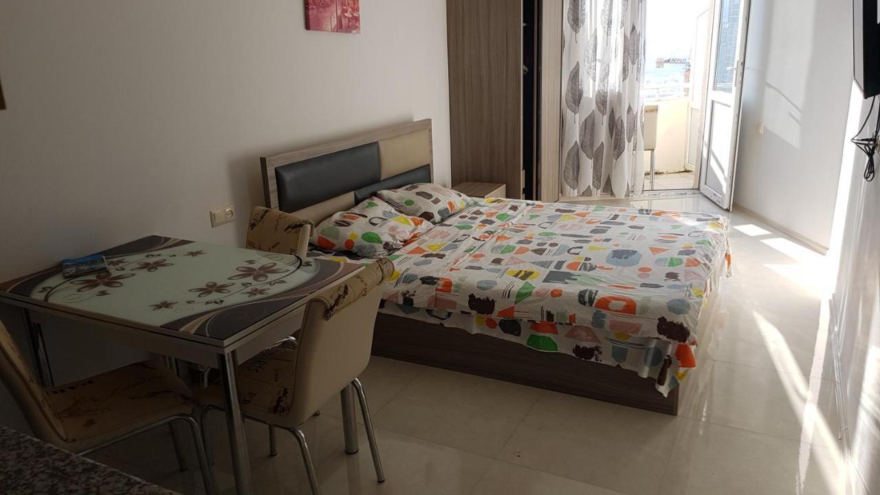 Sky-G Sea View Apartment Batumi Kültér fotó