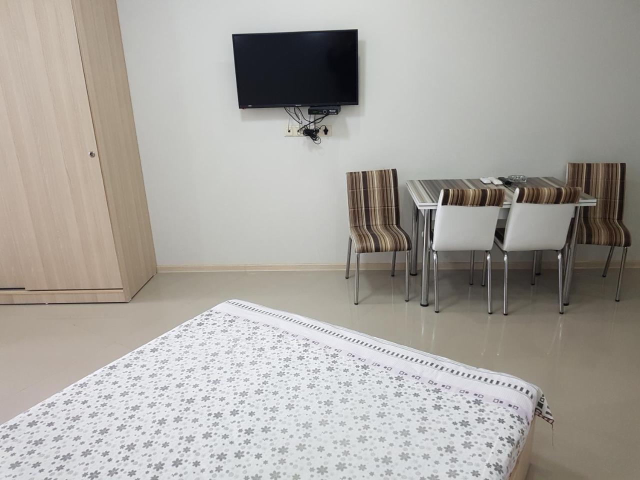 Sky-G Sea View Apartment Batumi Kültér fotó